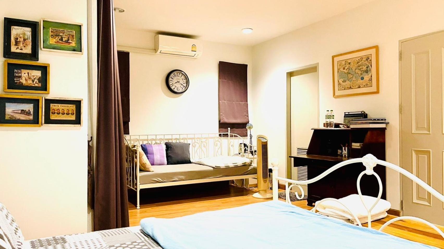 Autta House Apartment Банкок Екстериор снимка